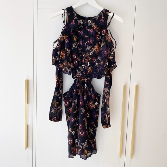 BNWT Red Carter Cutout Dress - Picture 1 of 10
